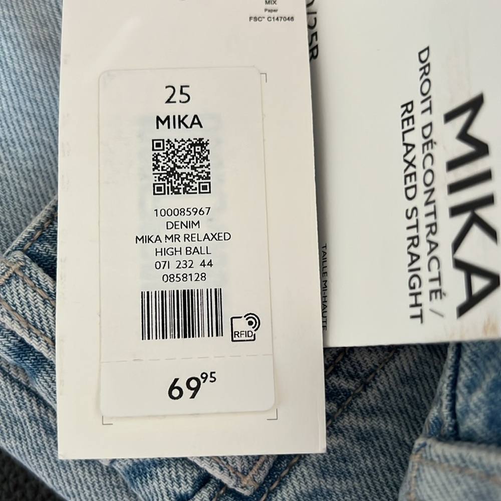 Dynamite Mika Relaxed Straight Jeans 25/0 NWT - Picture 7 of 7